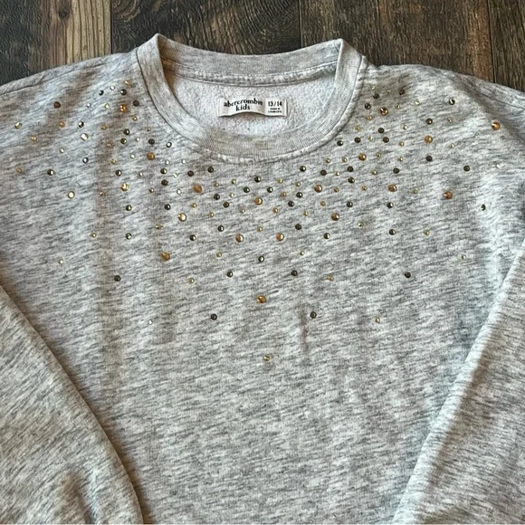 Rhinestone sweatshirt (13/14)
Heather oatmeal/grey - Picture 2 of 10